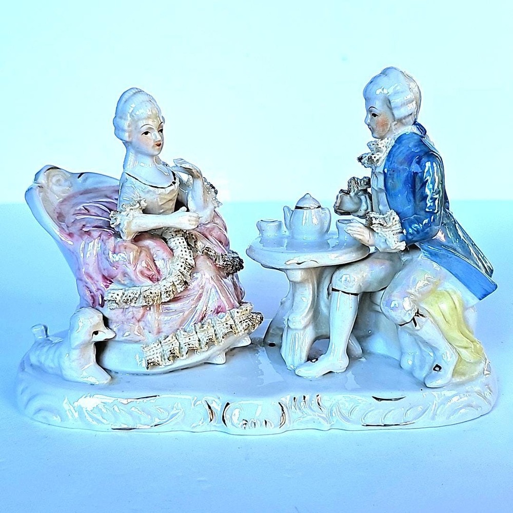 Vintage‎ Porcelain Colonial Tea Party Figurine Iridescent Luster Lace Detail